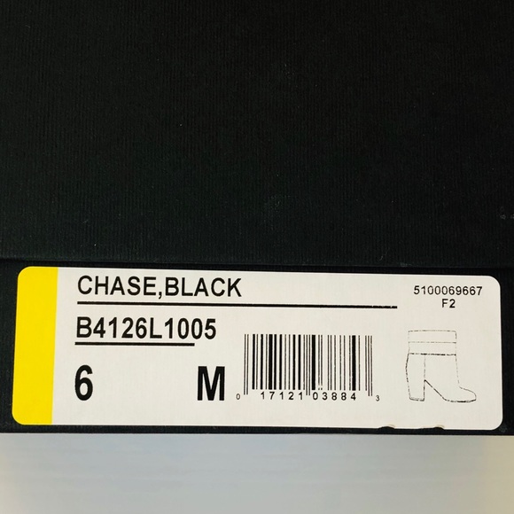 Vince Chase Leather Booties - Picture 6 of 6